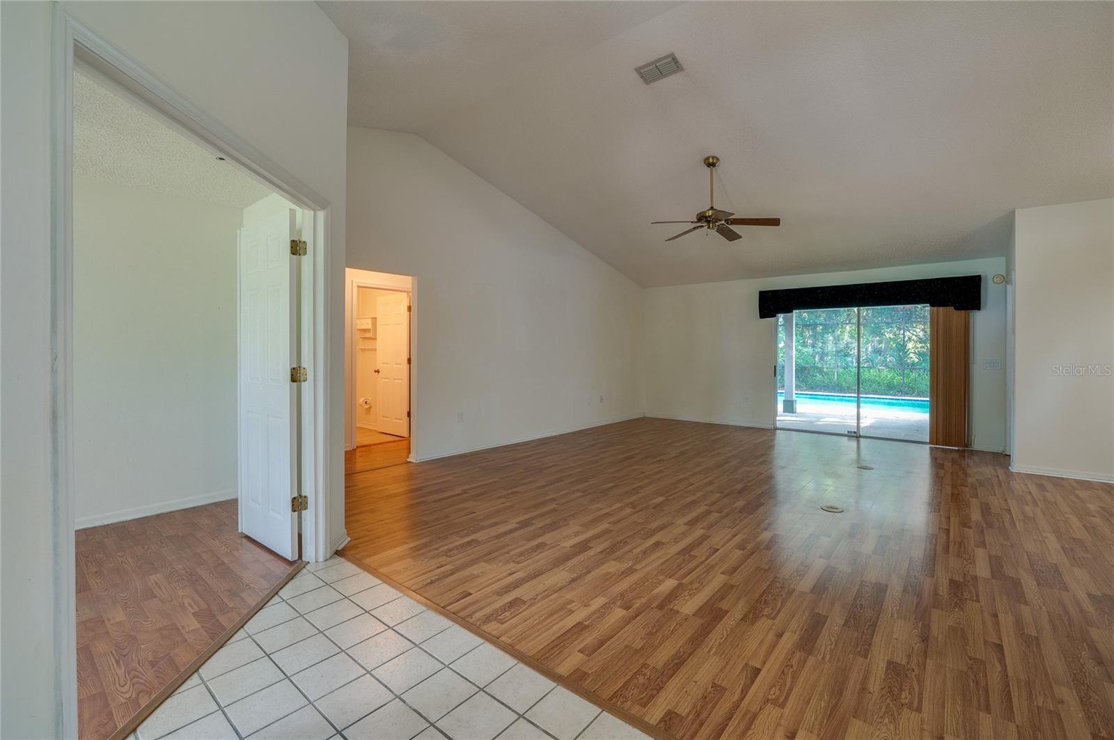 203 LIVE OAK COURT