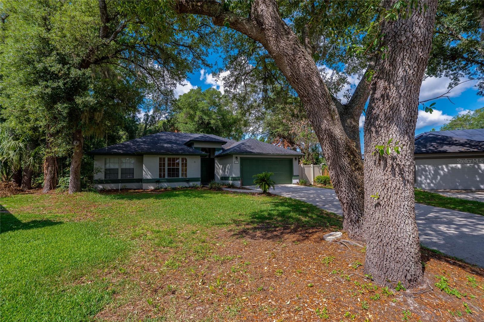 MISTY OAKS - Residential