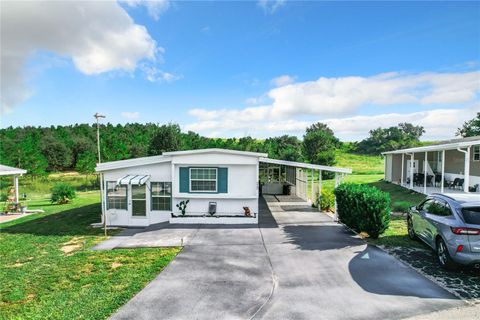 A home in LAKE WALES