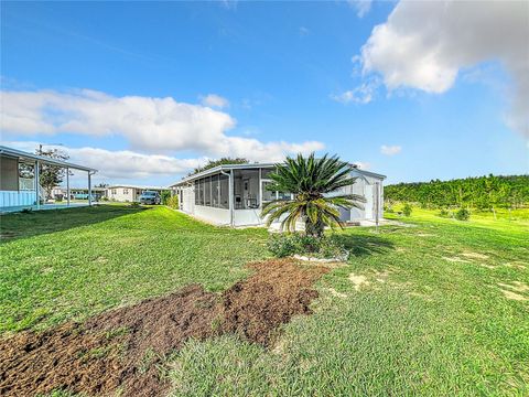 A home in LAKE WALES