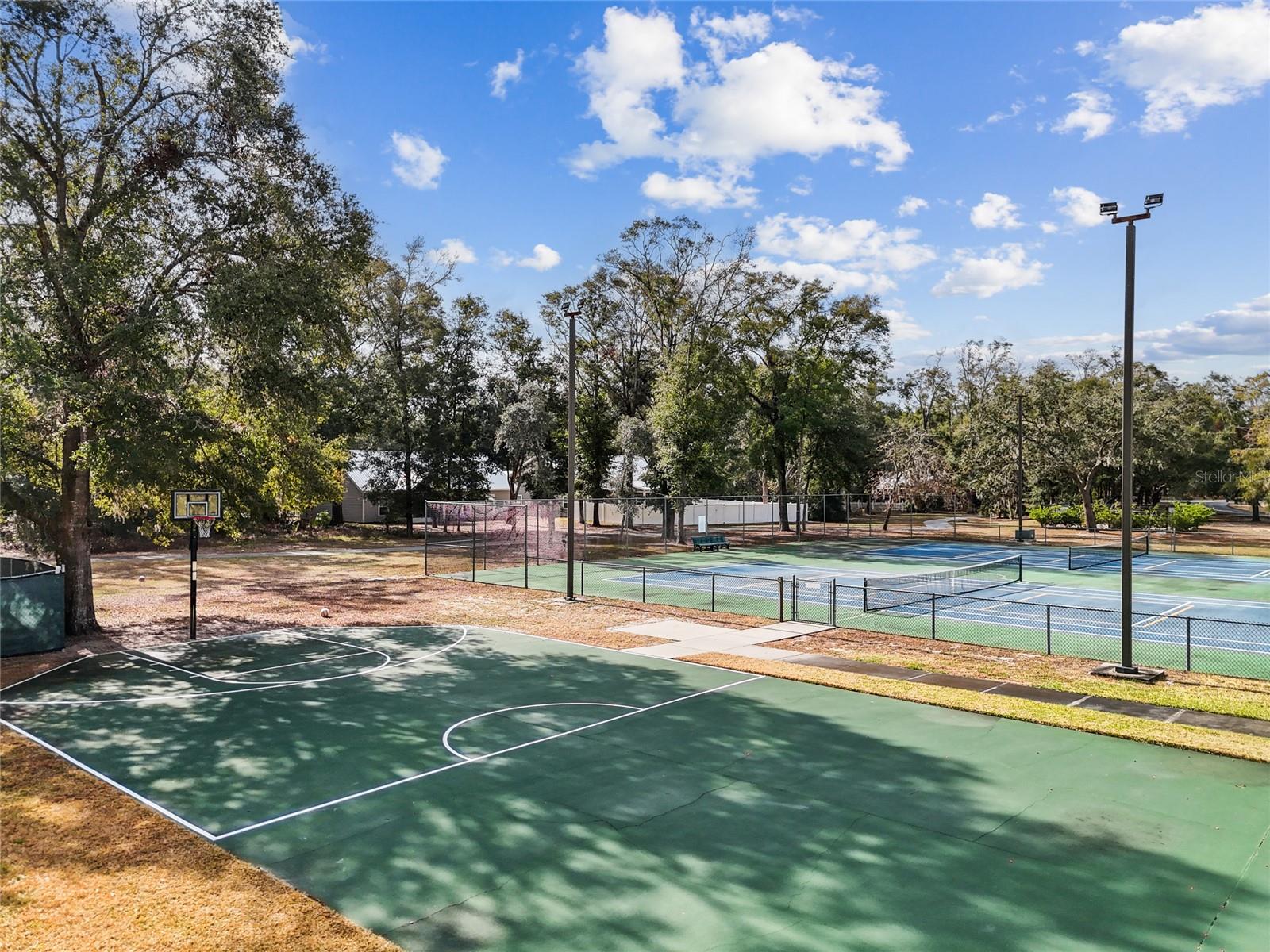 RIVERWALK OF FANNING SPRINGS - Residential