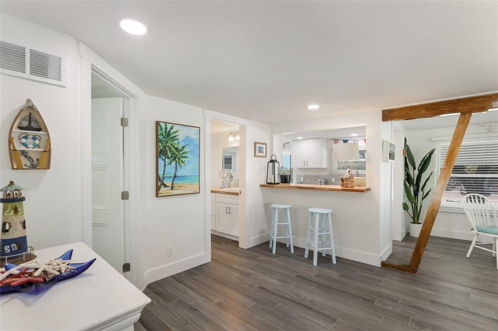 CORTEZ BEACH - Residential