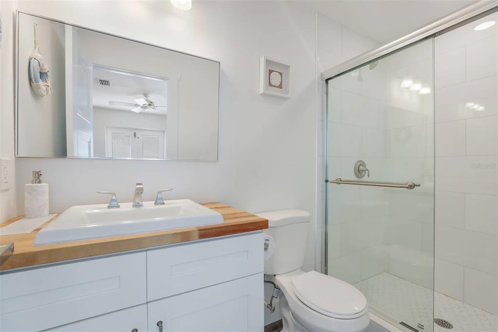 CORTEZ BEACH - Residential