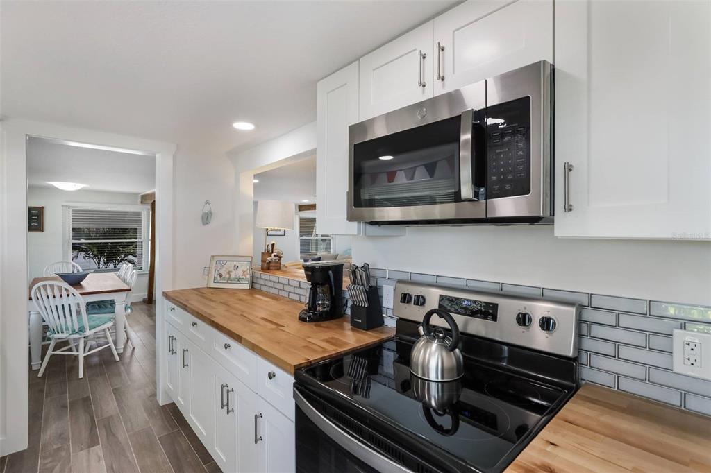 CORTEZ BEACH - Residential