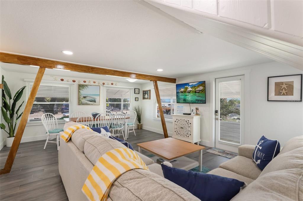 CORTEZ BEACH - Residential