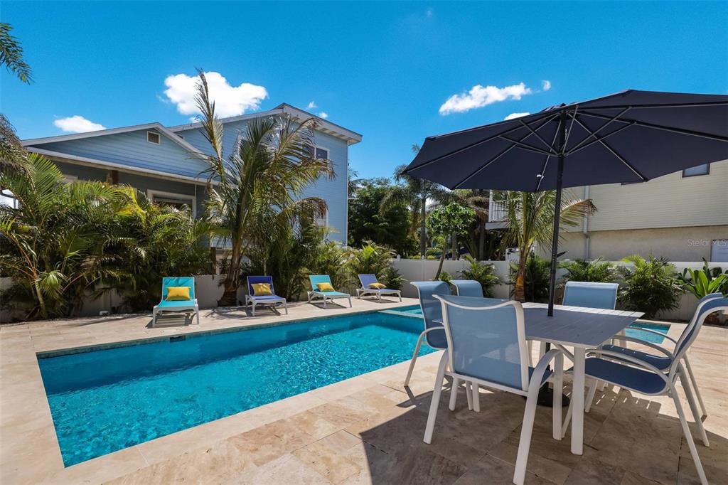 CORTEZ BEACH - Residential