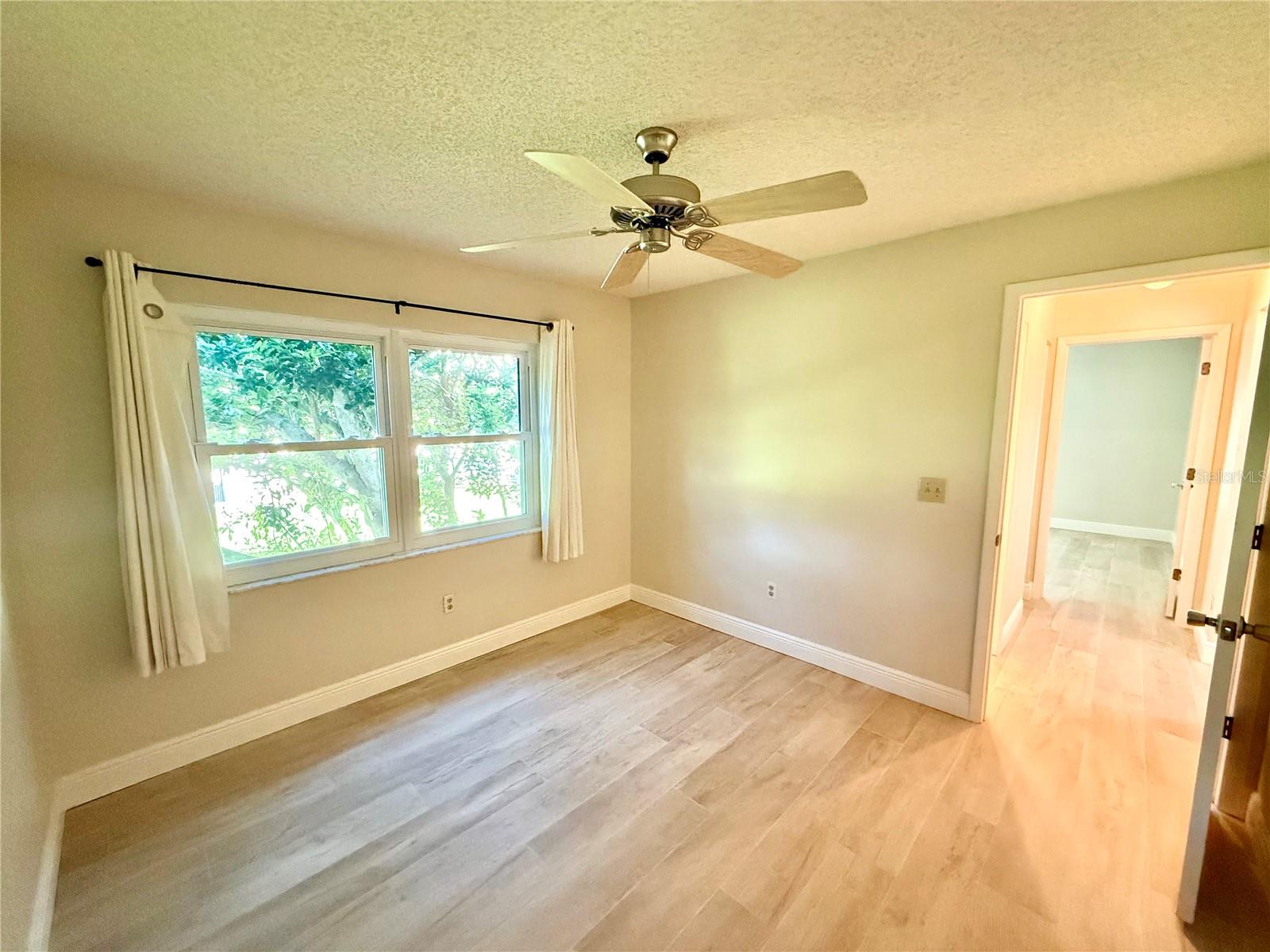 COUNTRYWAY PRCL B TR 16 - Residential Lease