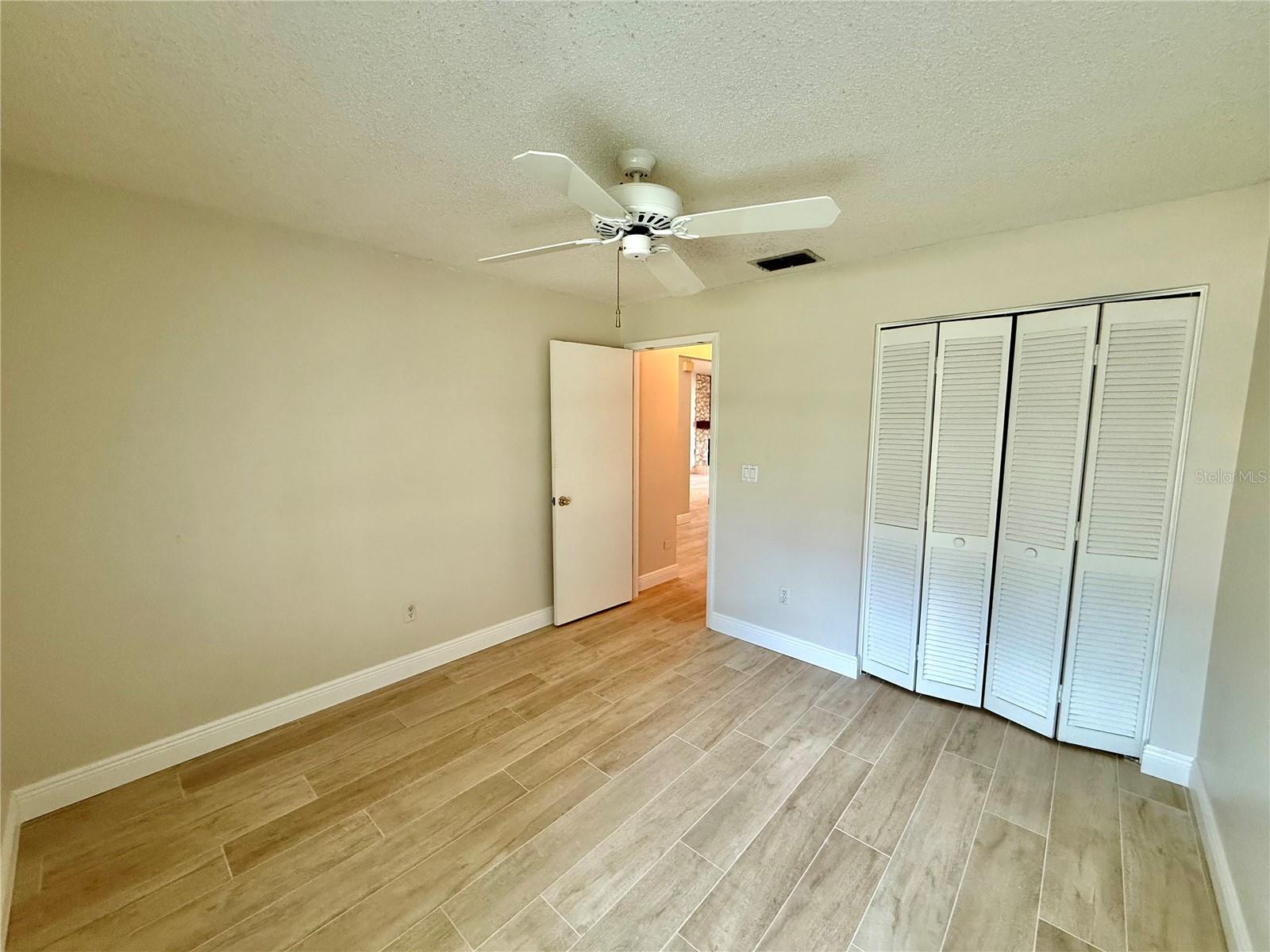 COUNTRYWAY PRCL B TR 16 - Residential Lease