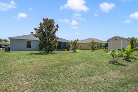 A home in WINTER HAVEN