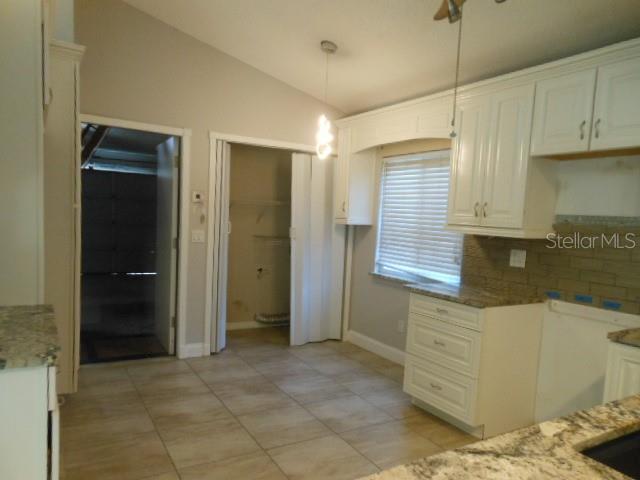SUMMER LAKES - Residential