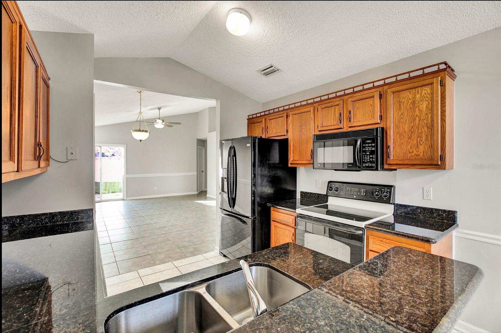 VILLAS AT CROSS CRK UNIT 1 - Residential