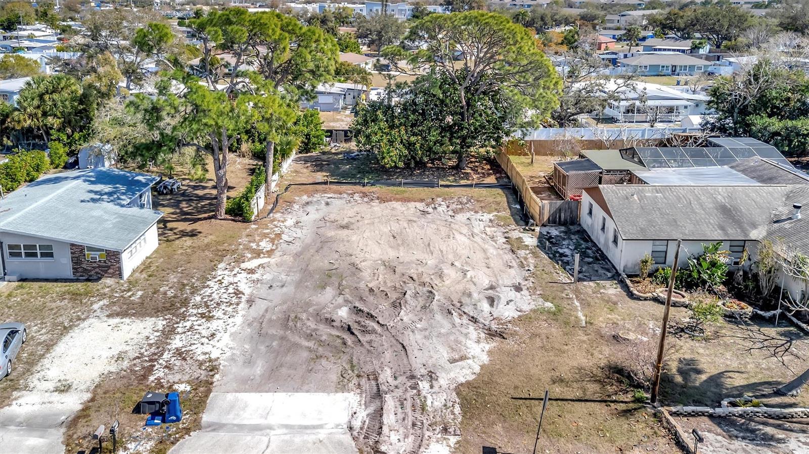 GULF TRAIL RANCHES - Land