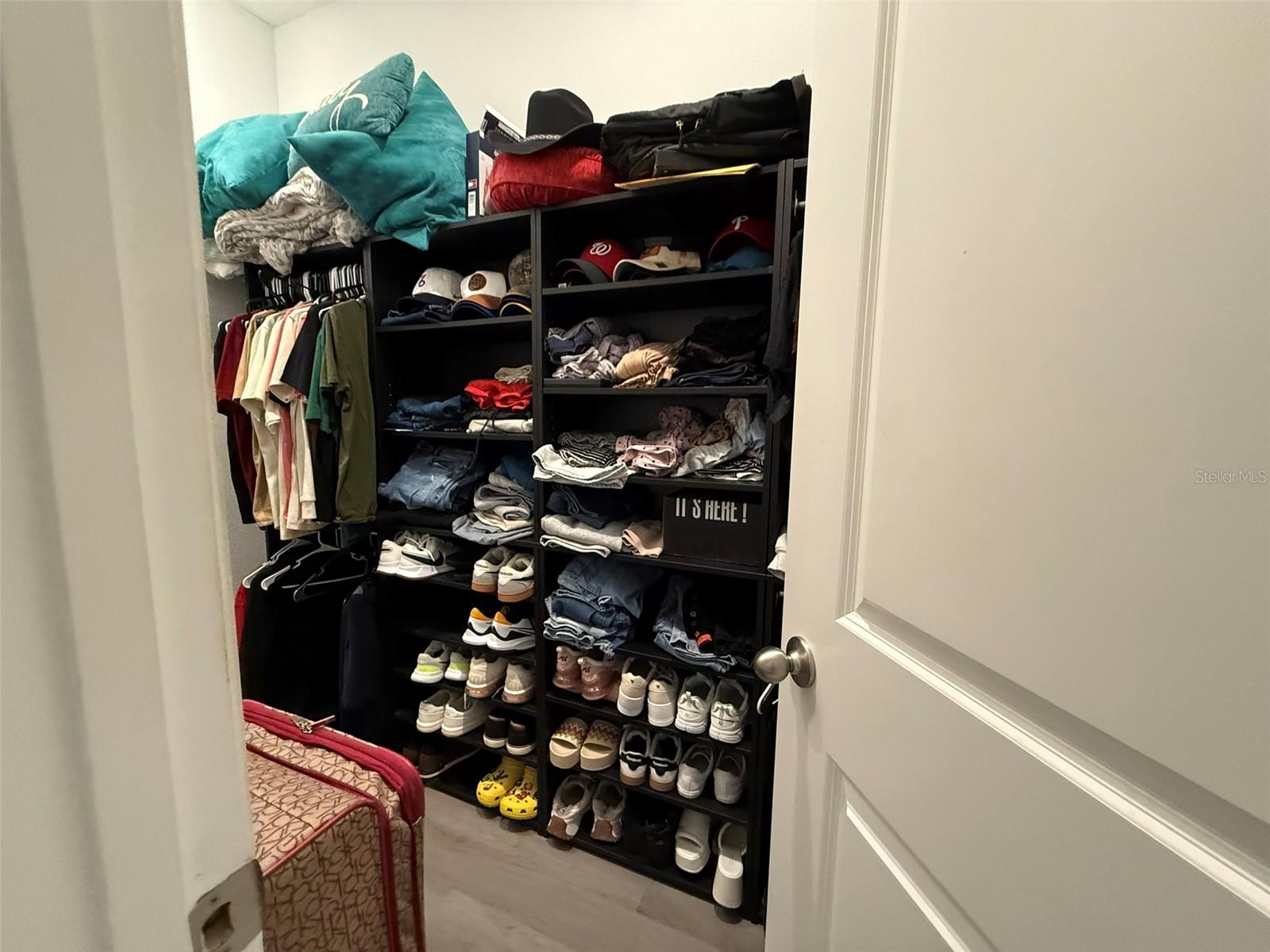 RIDGE/HLND MDWS - Residential Lease