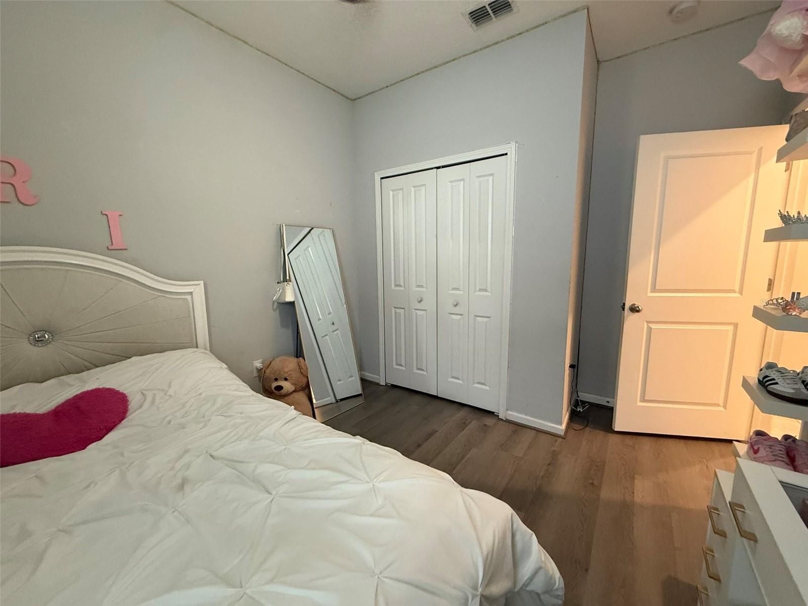 RIDGE/HLND MDWS - Residential Lease