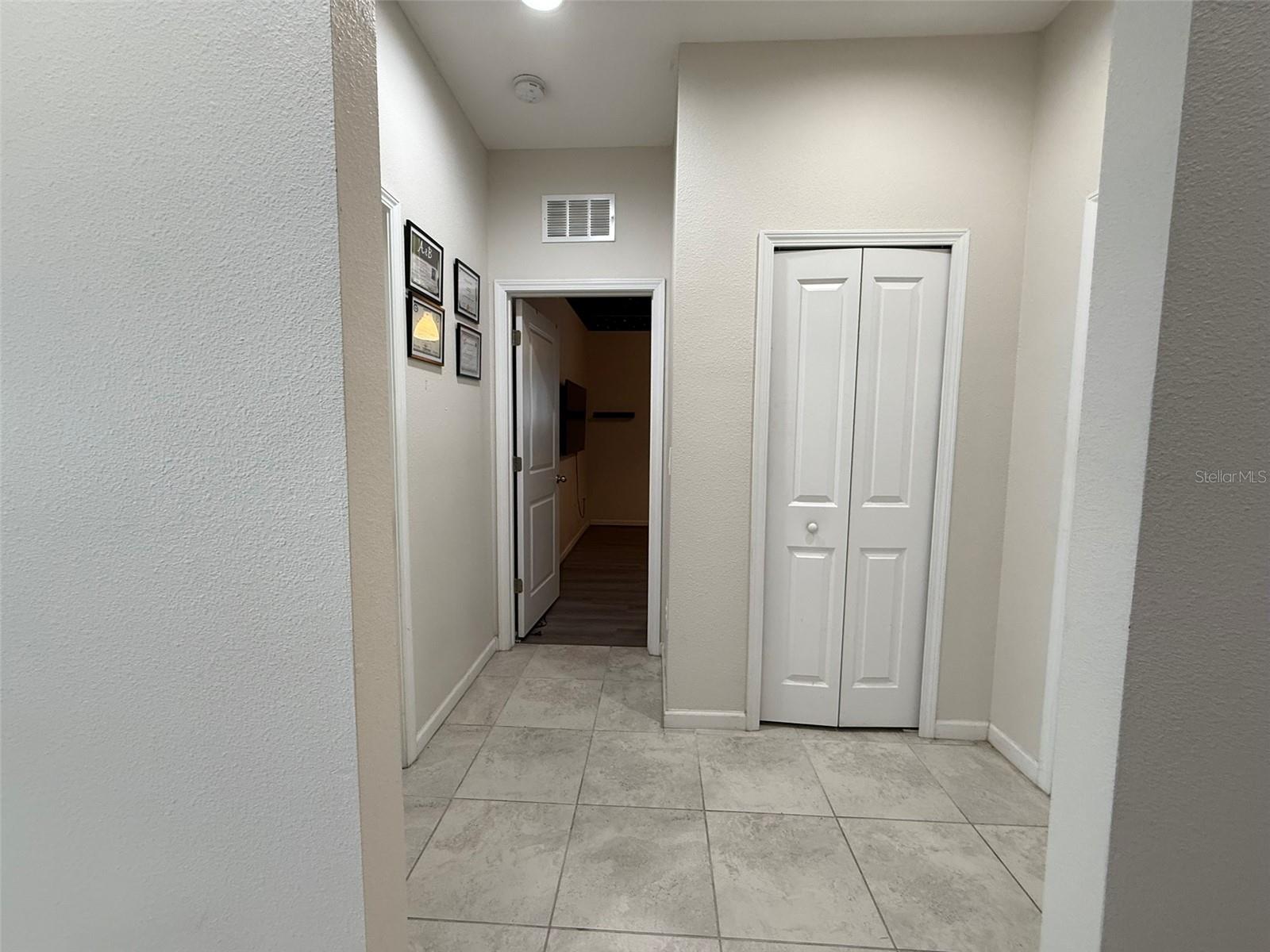 RIDGE/HLND MDWS - Residential Lease