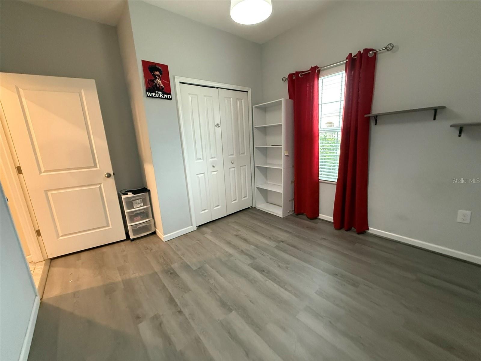 RIDGE/HLND MDWS - Residential Lease