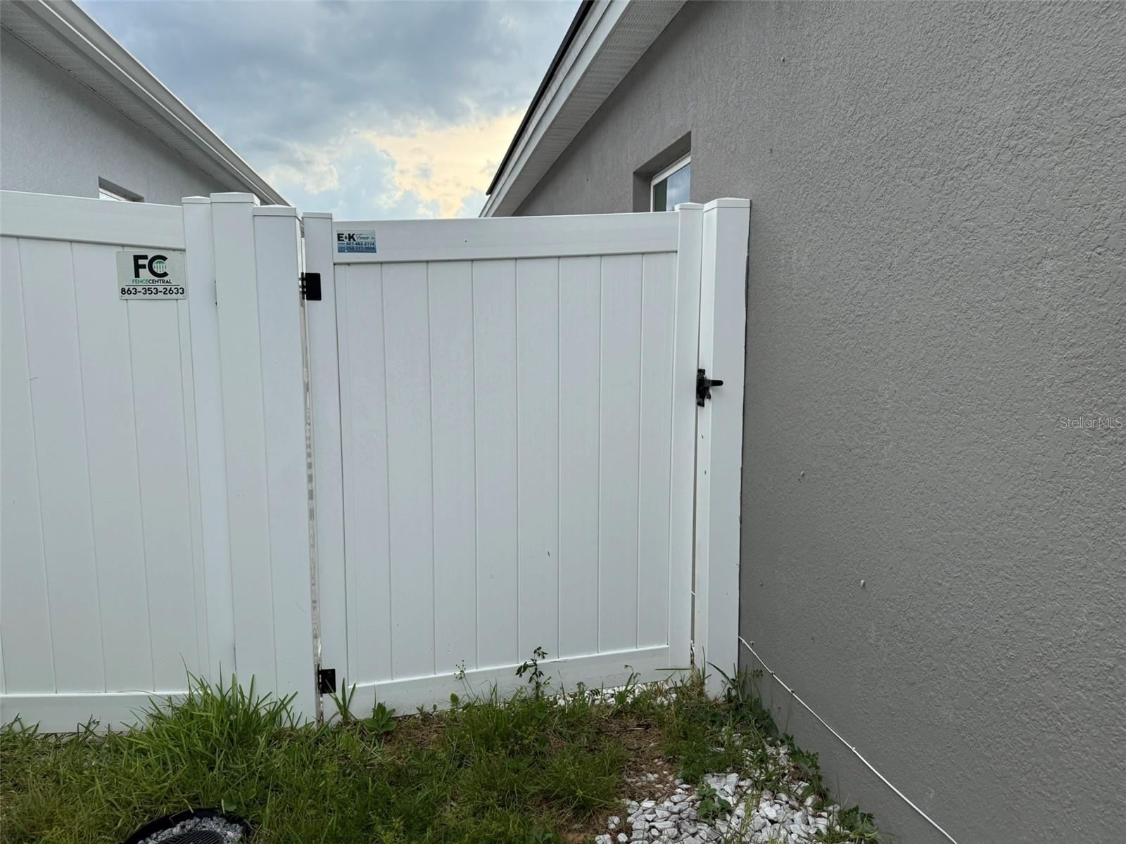 RIDGE/HLND MDWS - Residential Lease