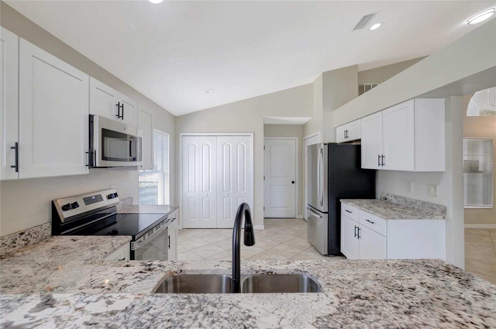 WELLINGTON NORTH AT BAY PARK - Residential