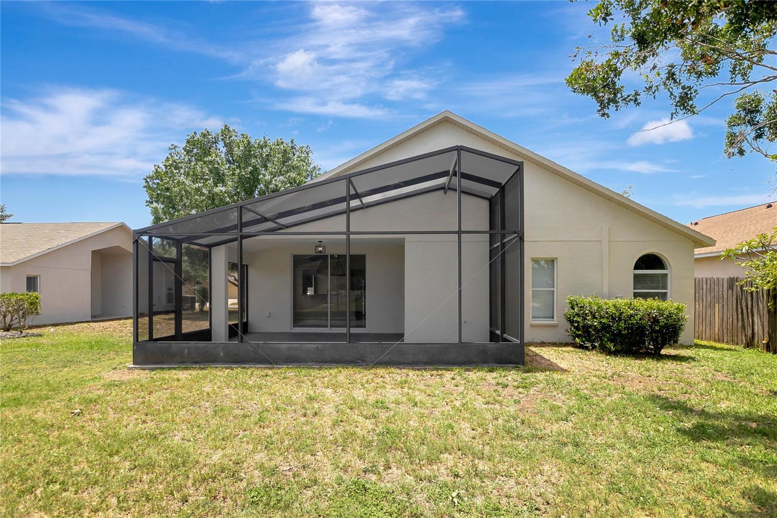 WELLINGTON NORTH AT BAY PARK - Residential