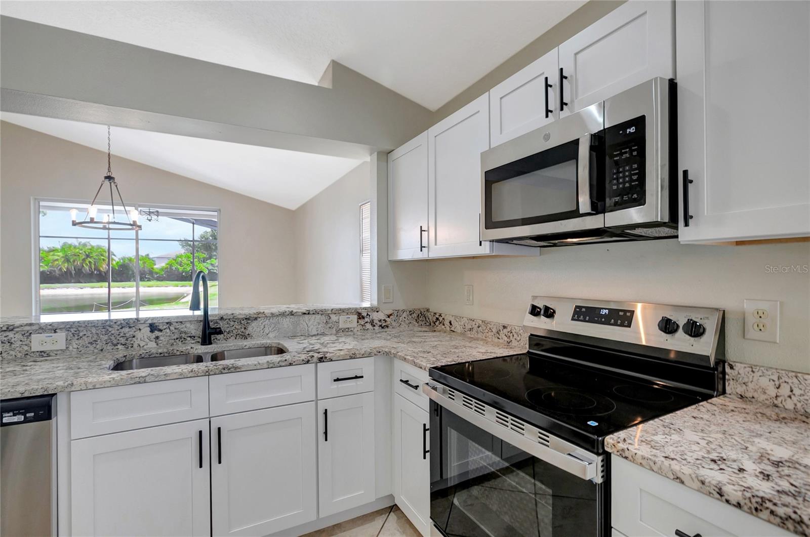 WELLINGTON NORTH AT BAY PARK - Residential