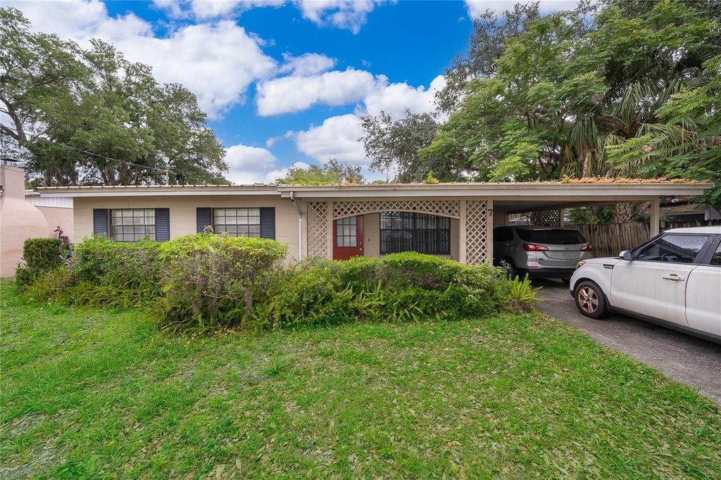Photo of 7 S Thacker Avenue, Kissimmee, FL 34741 (MLS # S5148939)