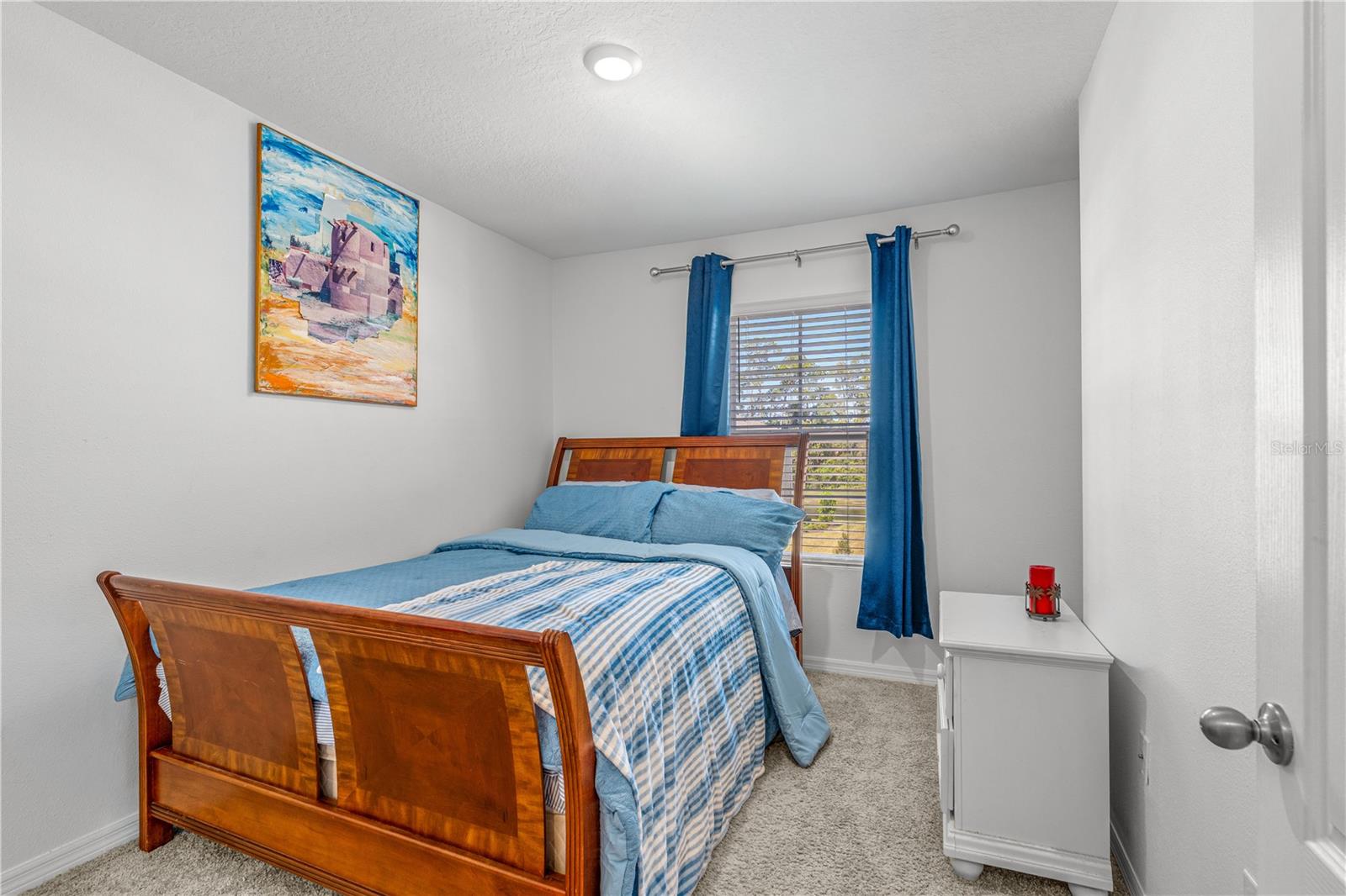 BELLA OAKS - Residential