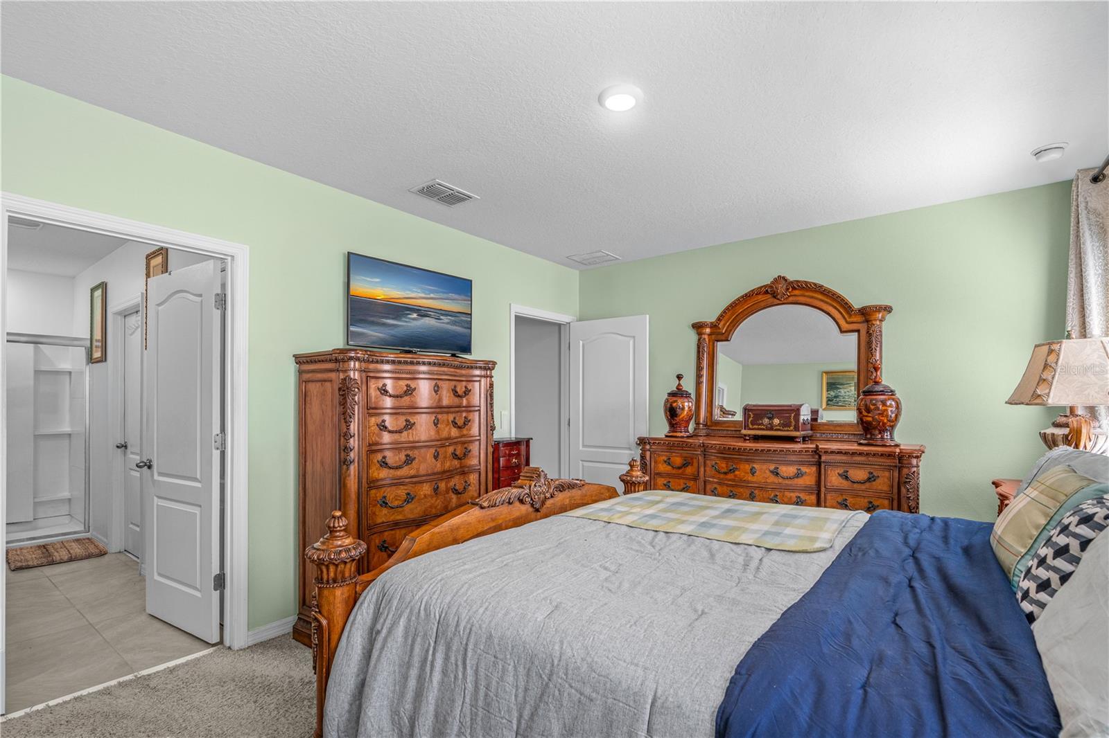 BELLA OAKS - Residential
