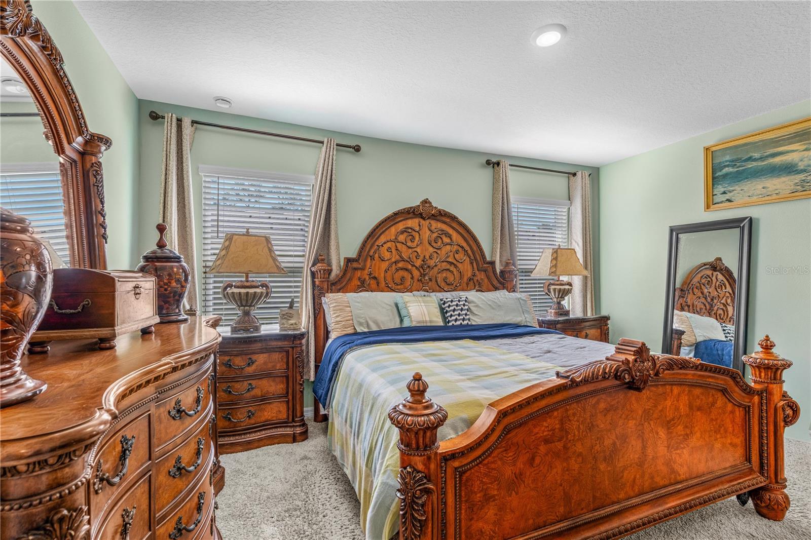 BELLA OAKS - Residential