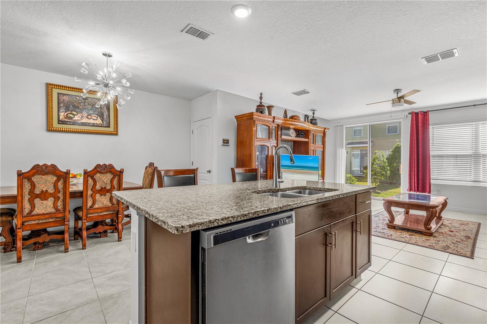 BELLA OAKS - Residential