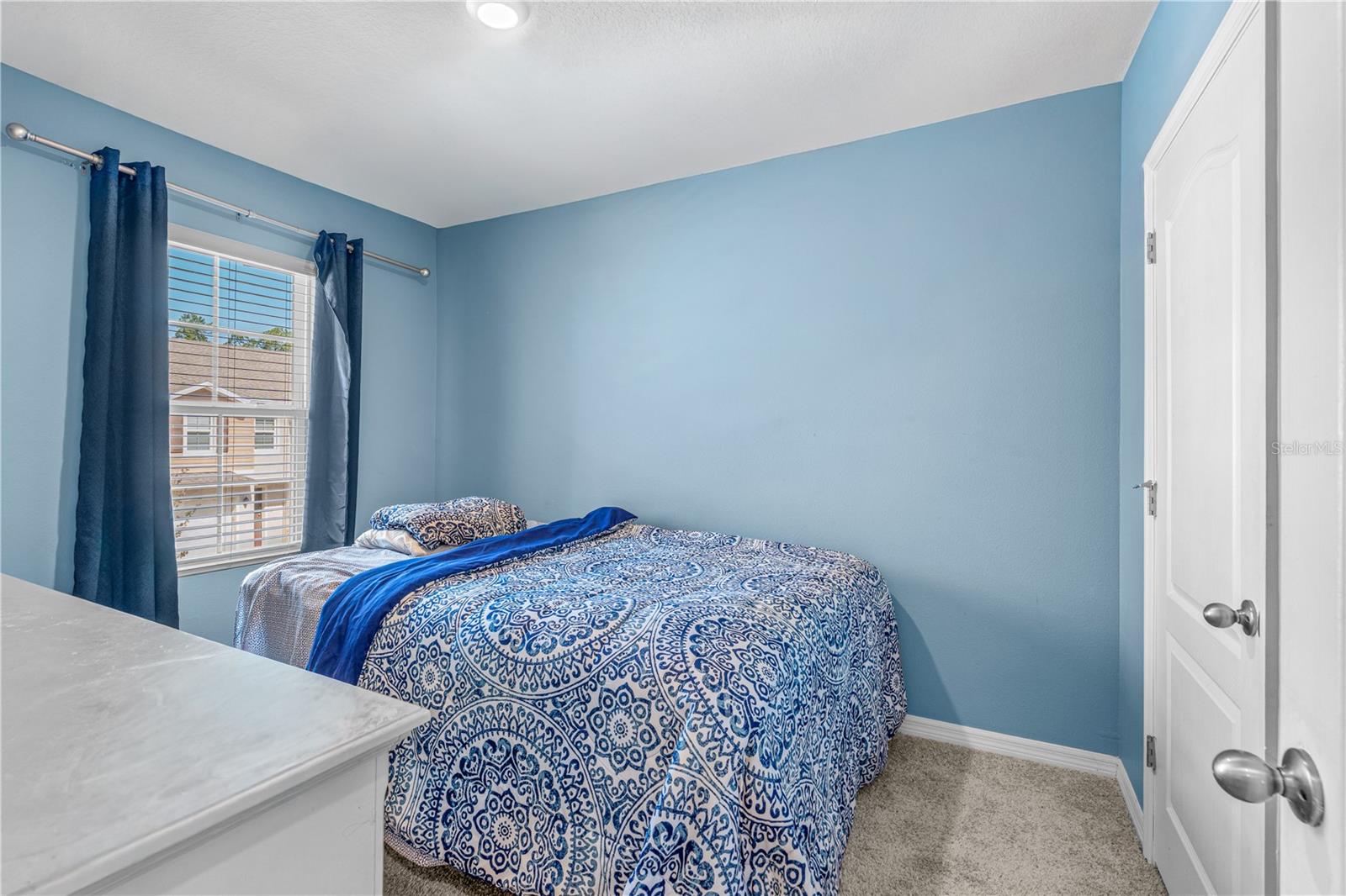 BELLA OAKS - Residential