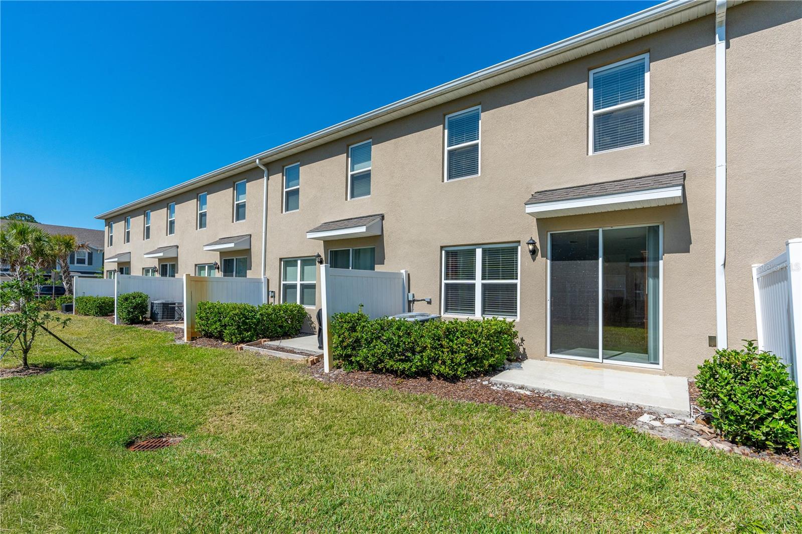 BELLA OAKS - Residential
