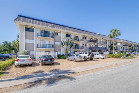 Photo of 4606 W Gray Street #107, Tampa, FL 33609 (MLS # TB8501873)