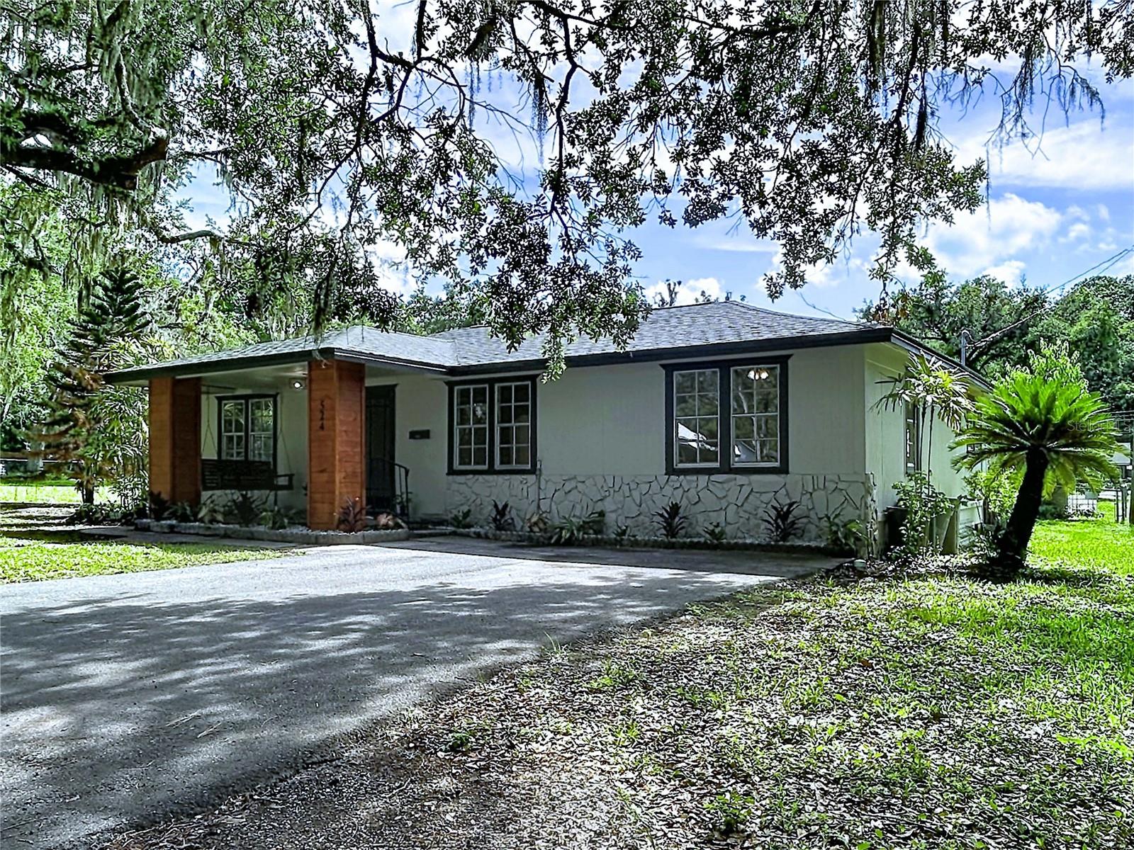 524 EAST AVENUE