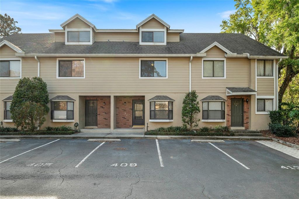 Photo of 409 Sandlewood Cove #3, Winter Park, FL 32789 (MLS # O6395198)