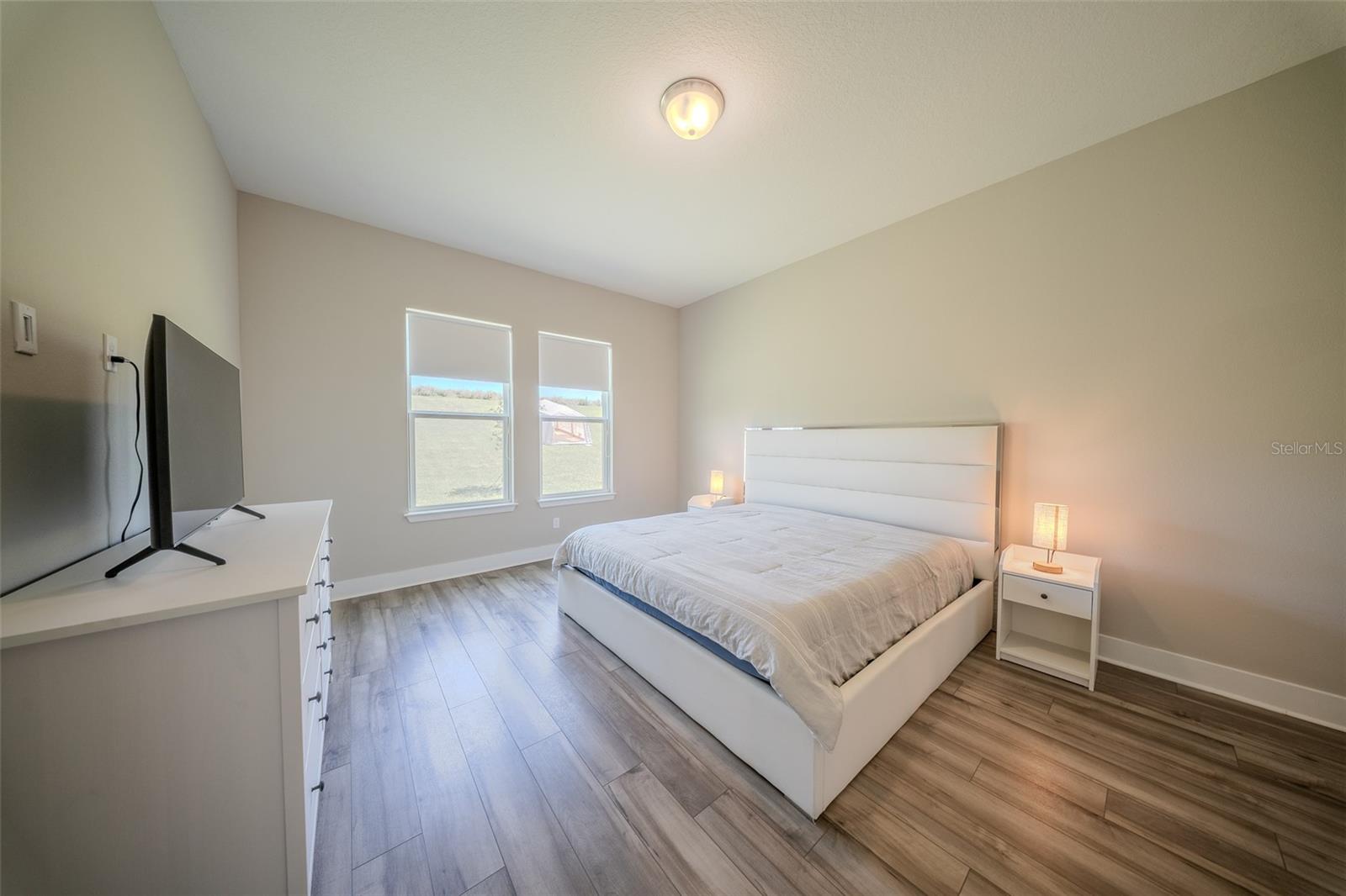 SILVERLEAF RESERVE/HAMLIN PH 2 - Residential Lease