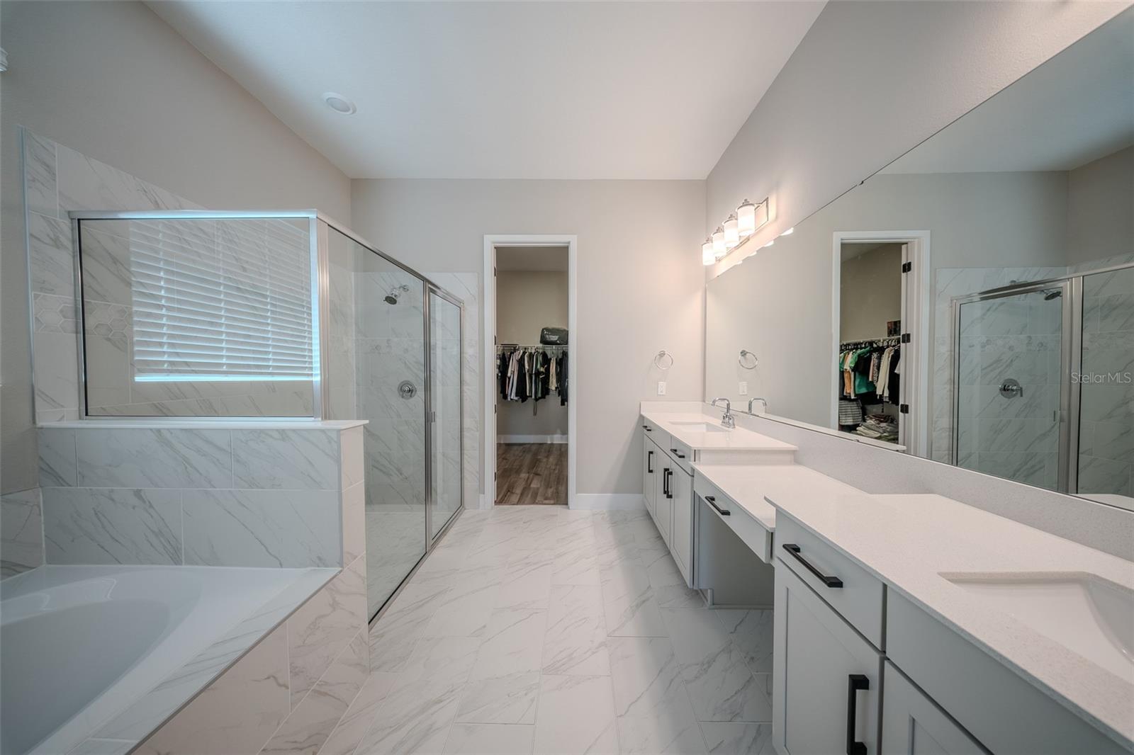 SILVERLEAF RESERVE/HAMLIN PH 2 - Residential Lease