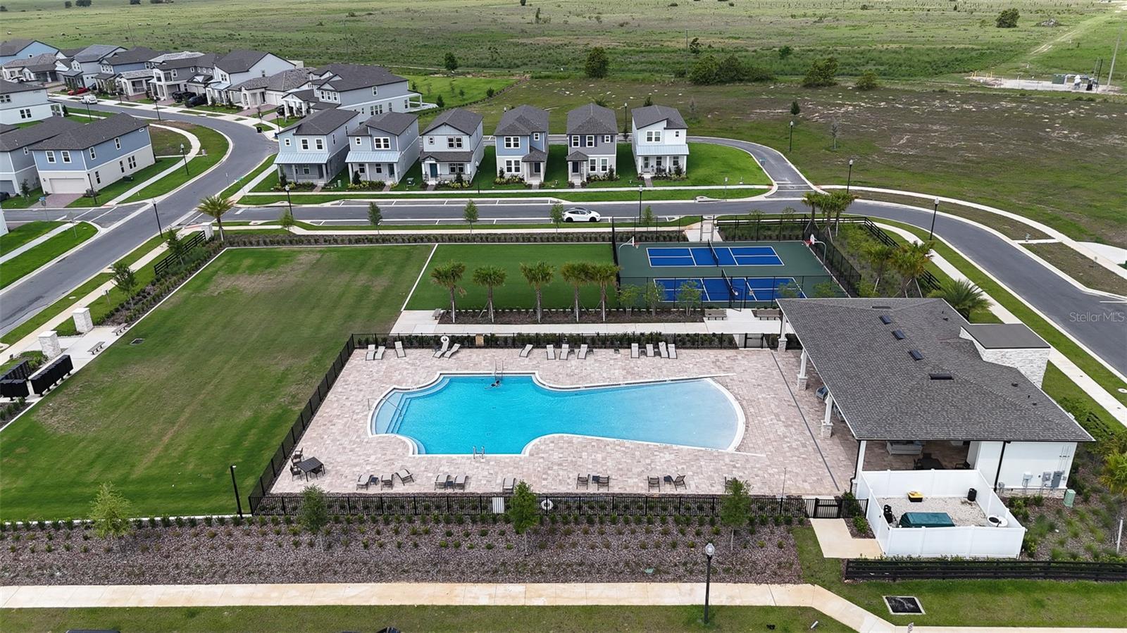 SILVERLEAF RESERVE/HAMLIN PH 2 - Residential Lease