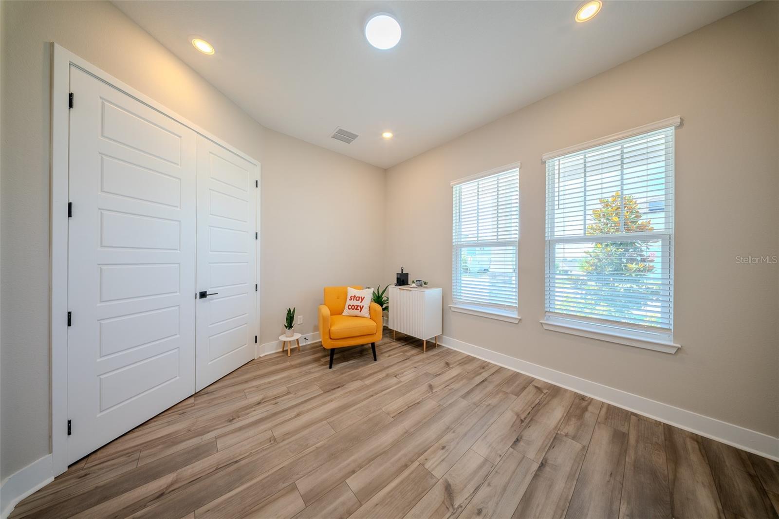 SILVERLEAF RESERVE/HAMLIN PH 2 - Residential Lease