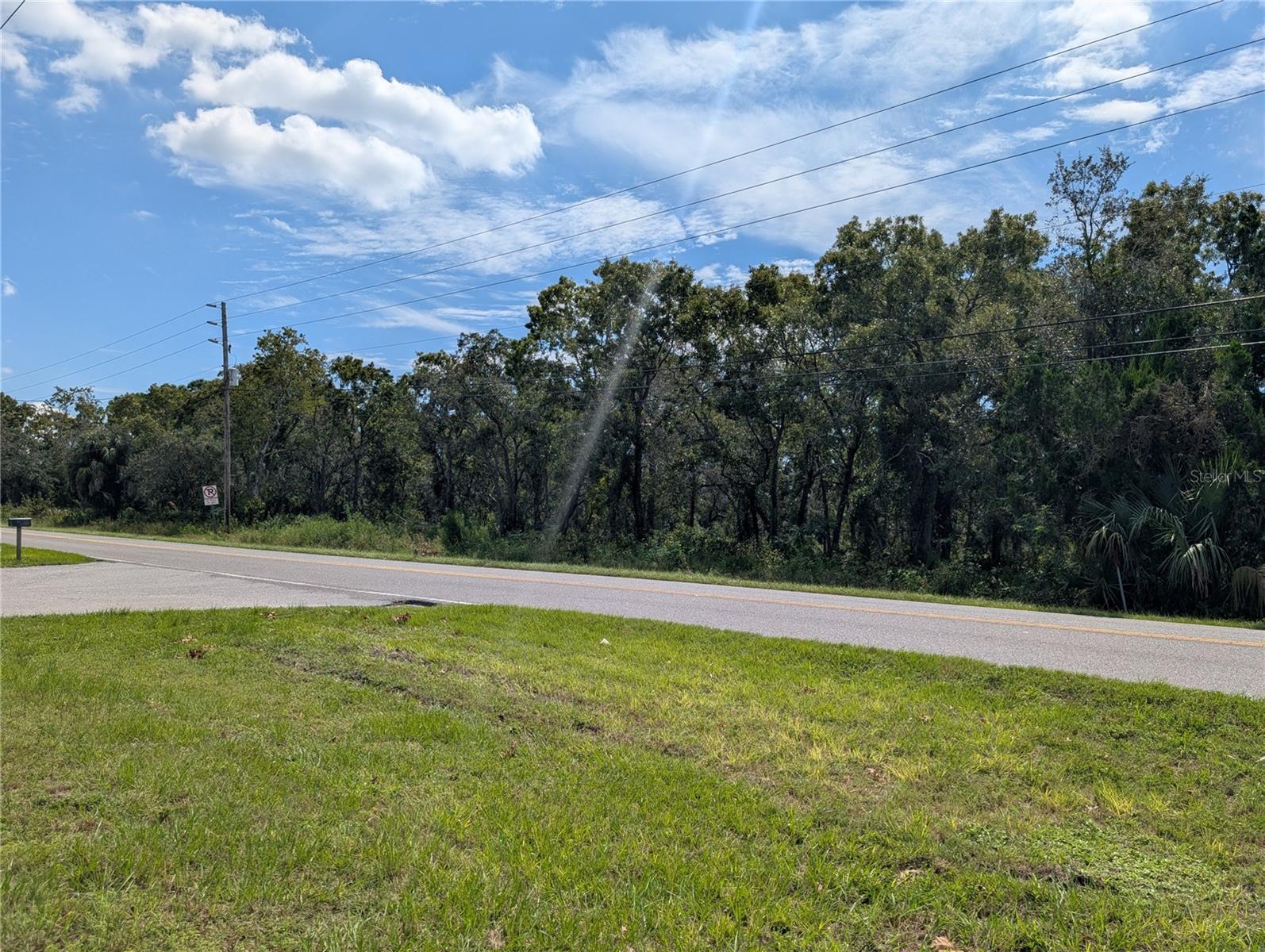Vacant Land, zone C-2. 3 acres on New York Ave (just East of 19).
Perfect for development (some plans available from the seller) for:
commercial parking, storage of RV's or similar ideas.
The land is high and dry (no flood ins. requires).
3 miles from the Gulf of Mexico .
No appointment, go directly to address. Any questions please call LA