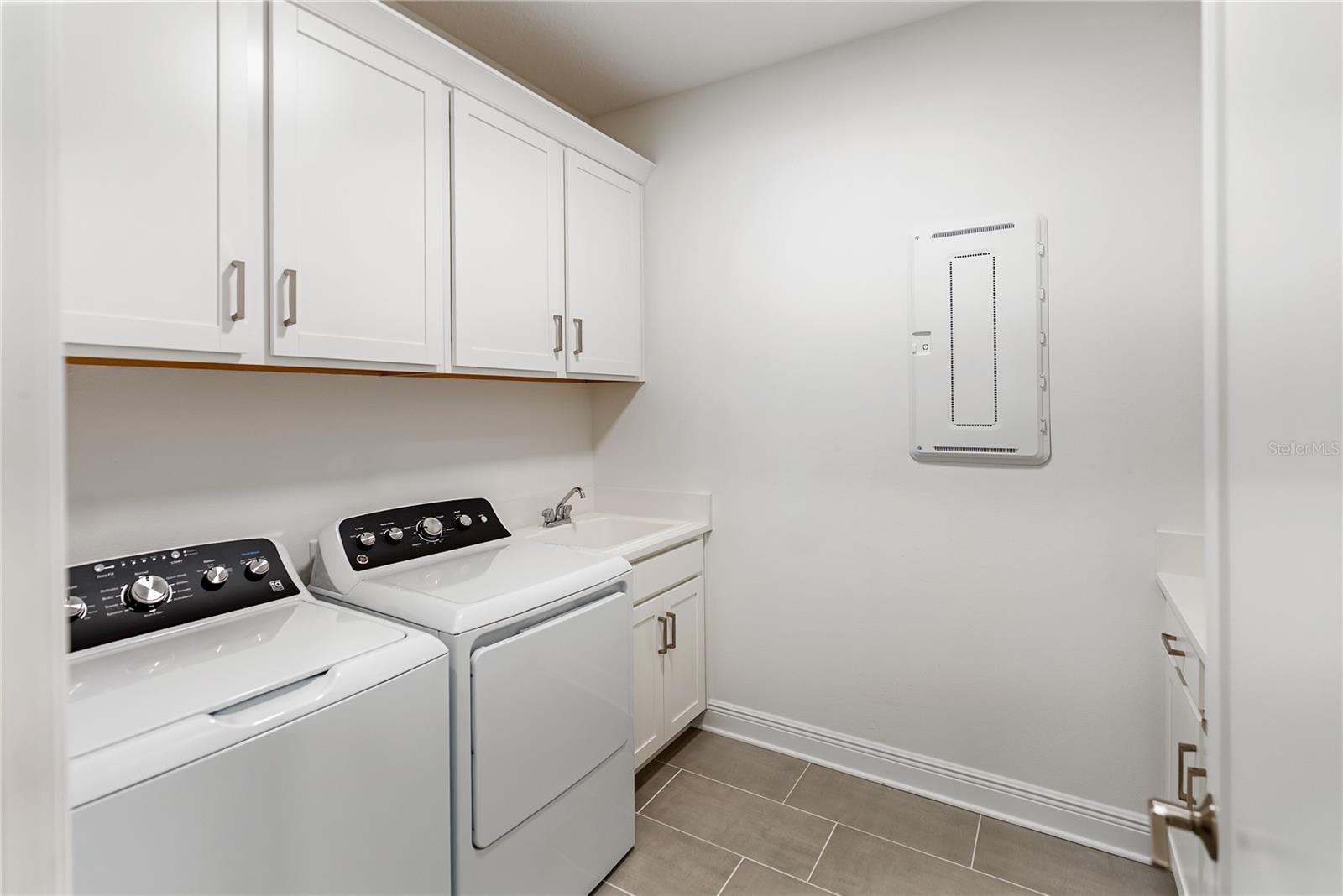 SWEETWATER AT LAKEWOOD RANCH PH I & II - Residential