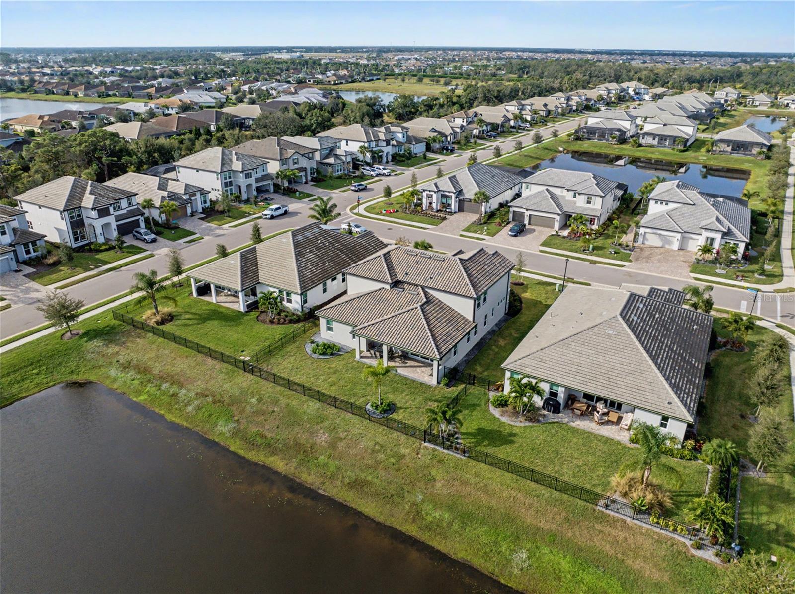 SWEETWATER AT LAKEWOOD RANCH PH I & II - Residential