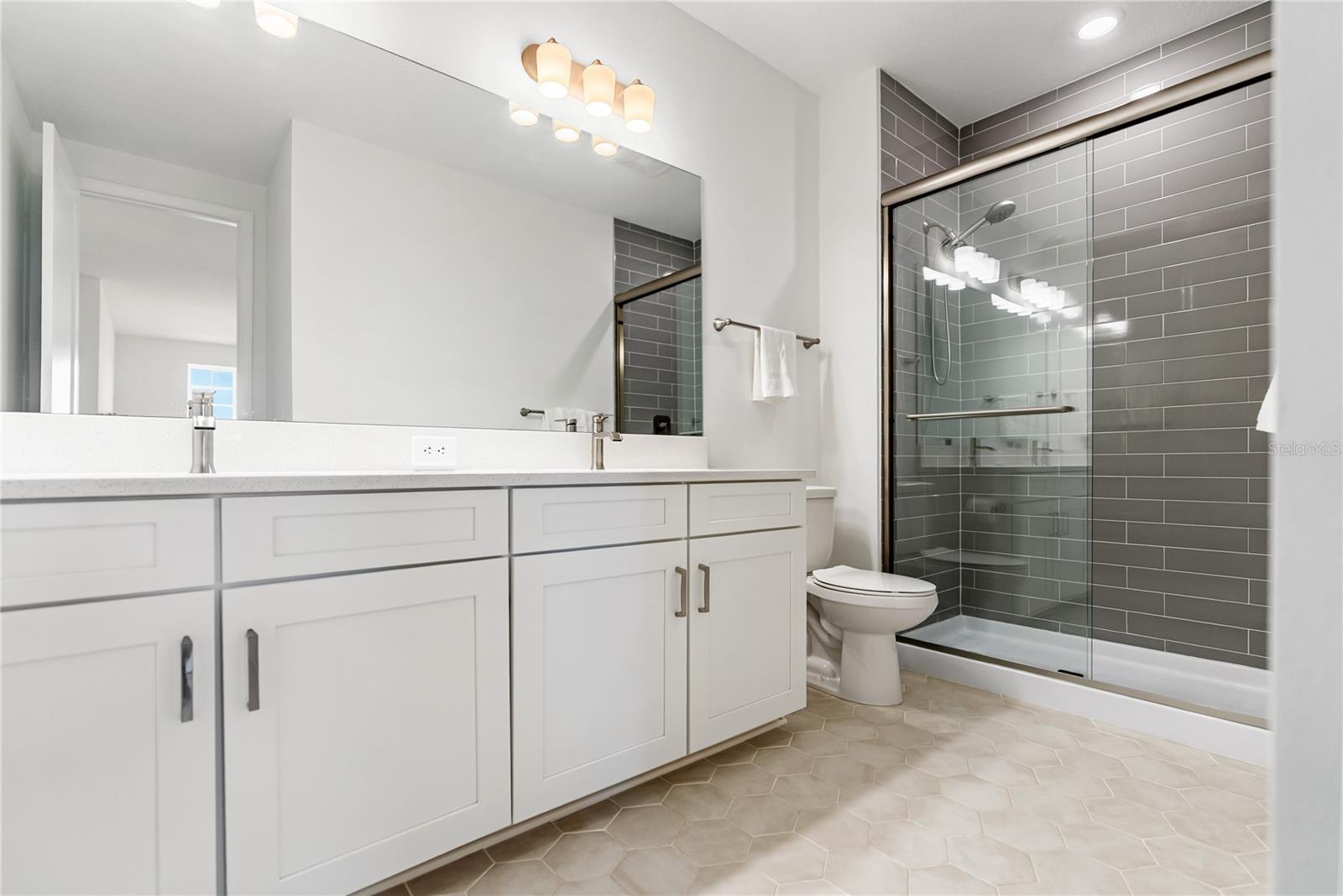 SWEETWATER AT LAKEWOOD RANCH PH I & II - Residential