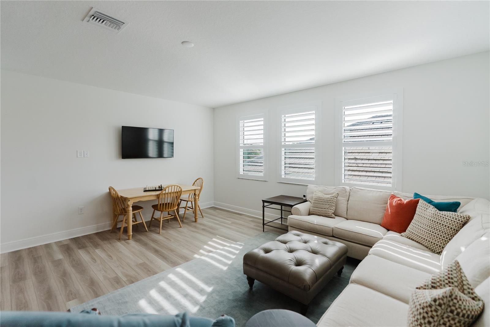 SWEETWATER AT LAKEWOOD RANCH PH I & II - Residential