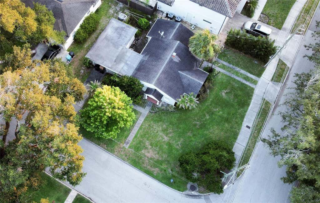 Photo of 2942 Helen Avenue, Orlando, FL 32804 (MLS # O6431366)