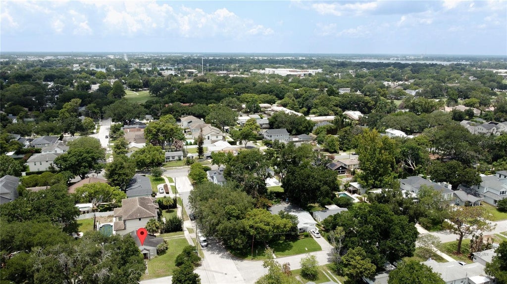 Photo of 2942 Helen Avenue, Orlando, FL 32804 (MLS # O6431366)