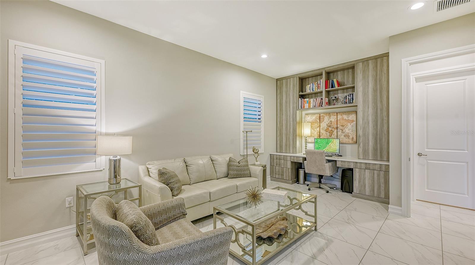 COUNTRY CLUB EAST AT LAKEWD RNCH YY1-4 - Residential