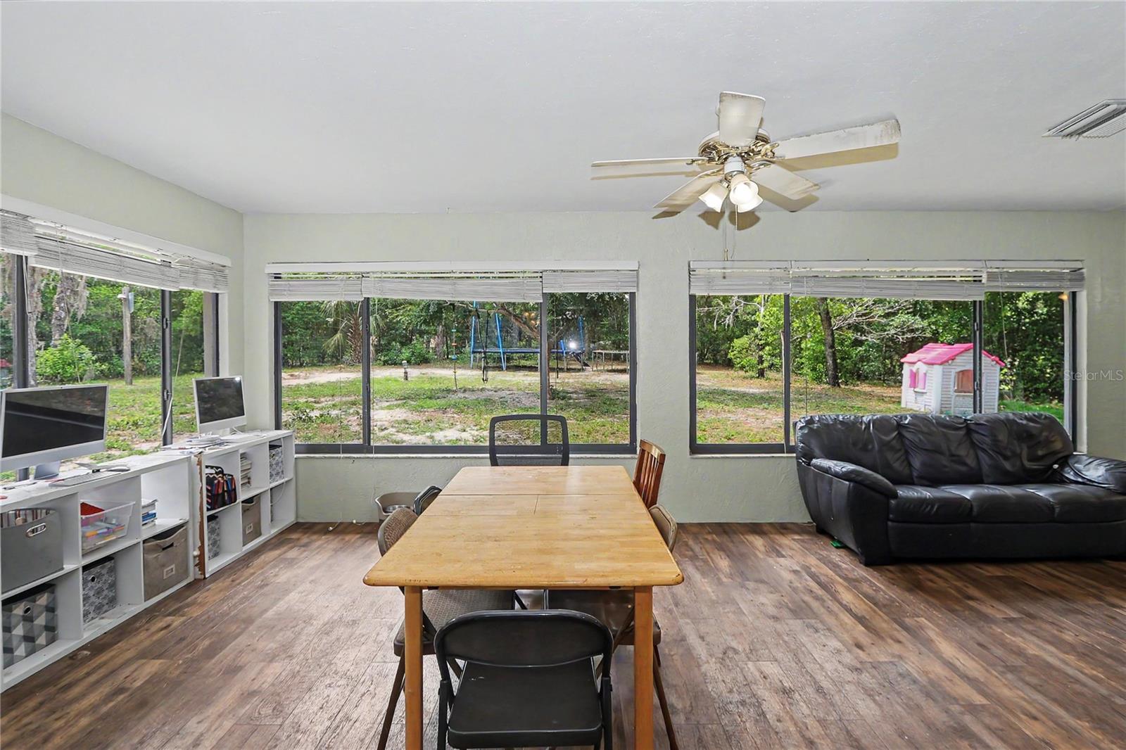 RAINBOW SPRINGS WOODLANDS - Residential