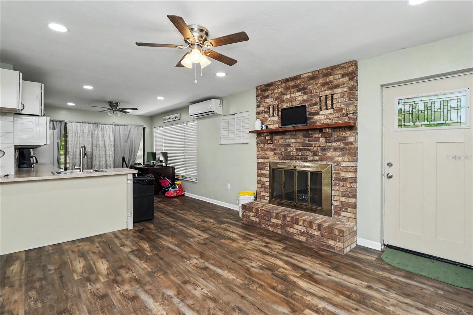 RAINBOW SPRINGS WOODLANDS - Residential
