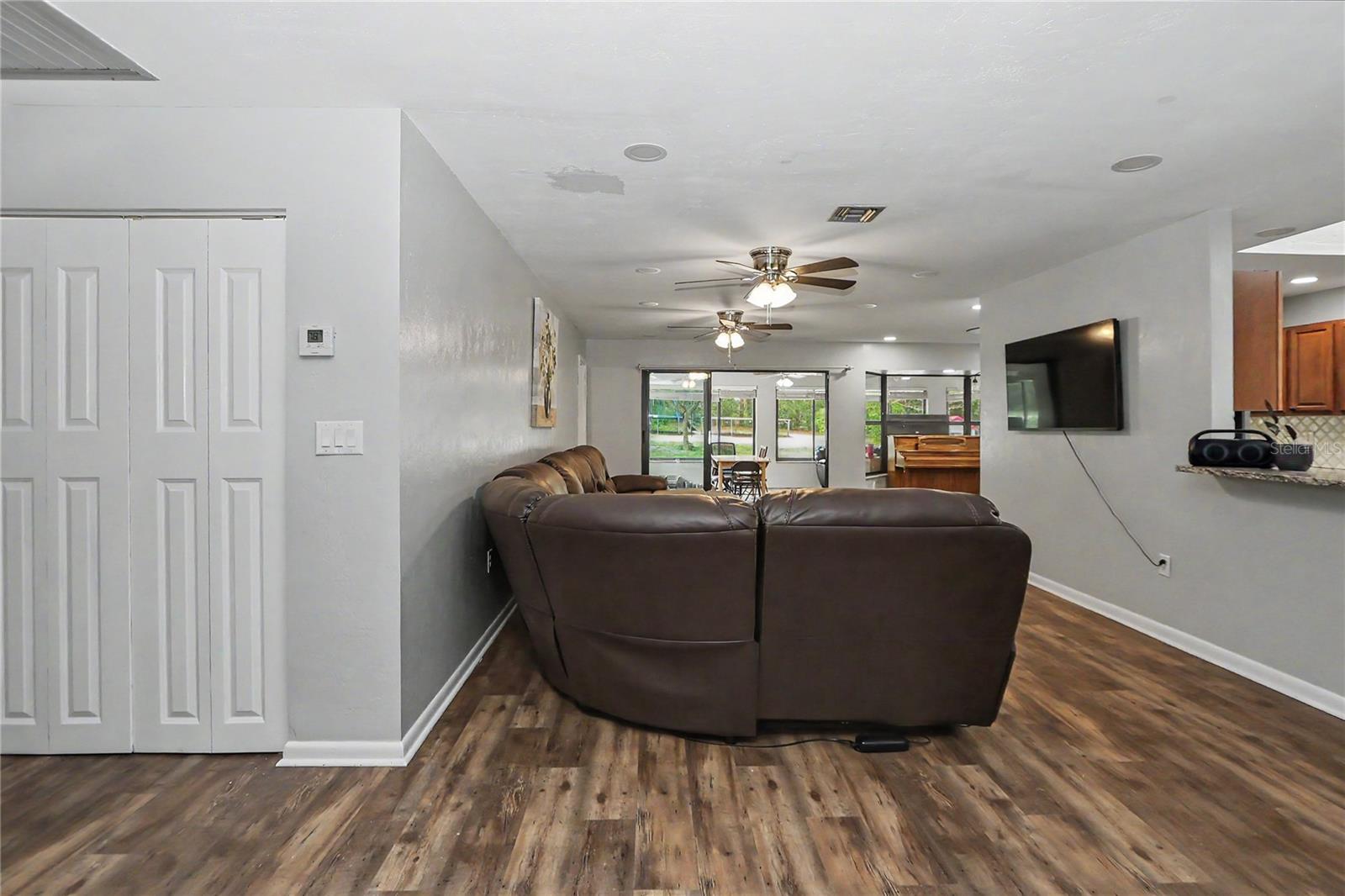 RAINBOW SPRINGS WOODLANDS - Residential