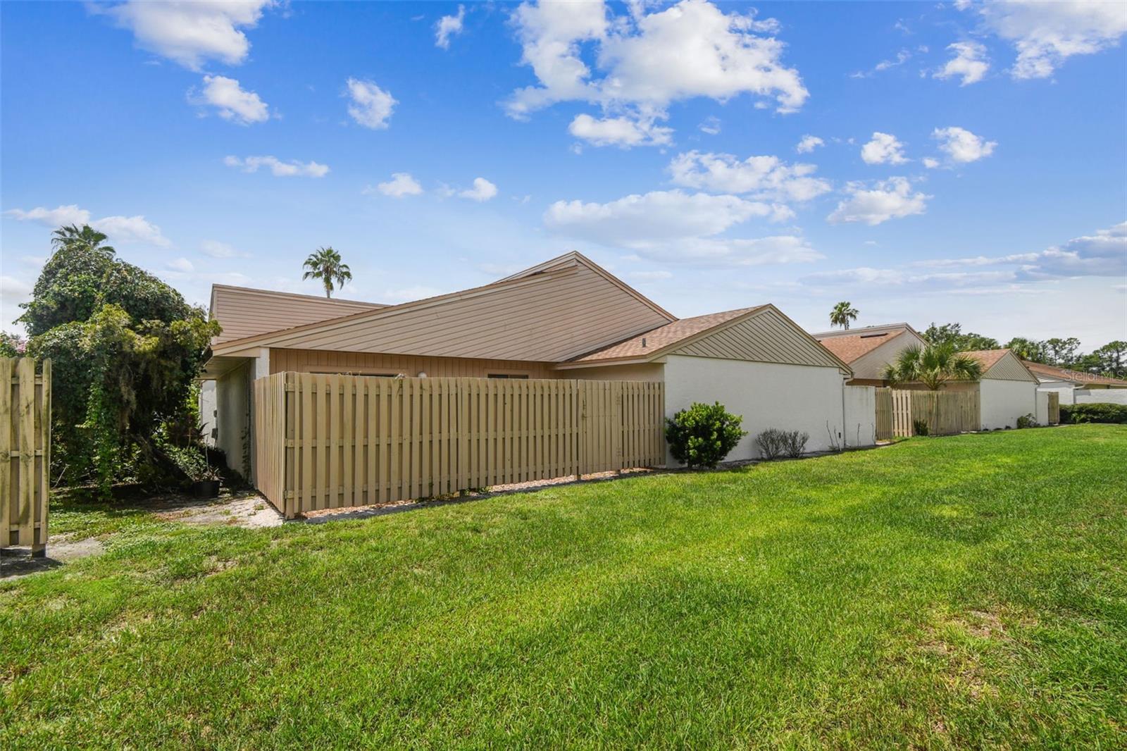 MEADOW OAKS A CONDO - Residential